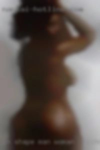 In shape man looking woman in Richmond, Texas for friends..